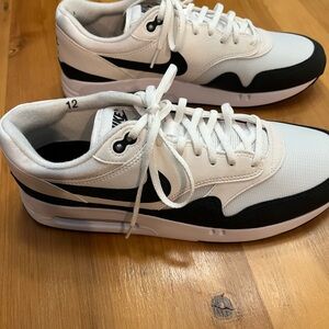 Nike Air Max Black and White Sneakers